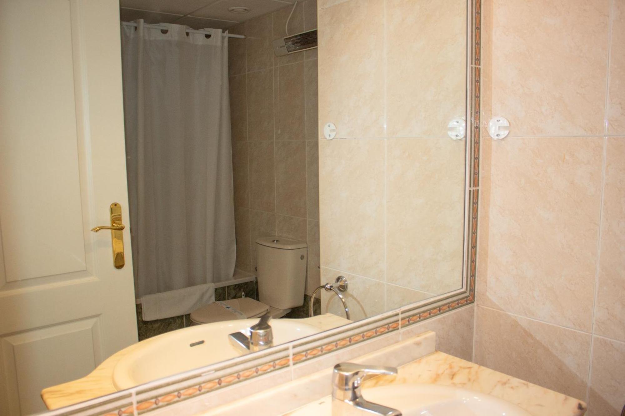 Apartamentos Zafiro Unitursa Calpe Luaran gambar